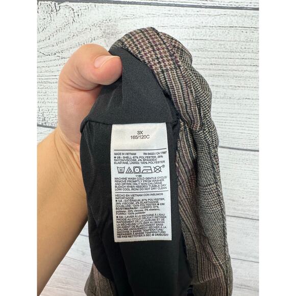 Old Navy Plus Size Tan & Black Plaid Faux Wrap Mini Skirt Size 3X - Picture 10 of 10